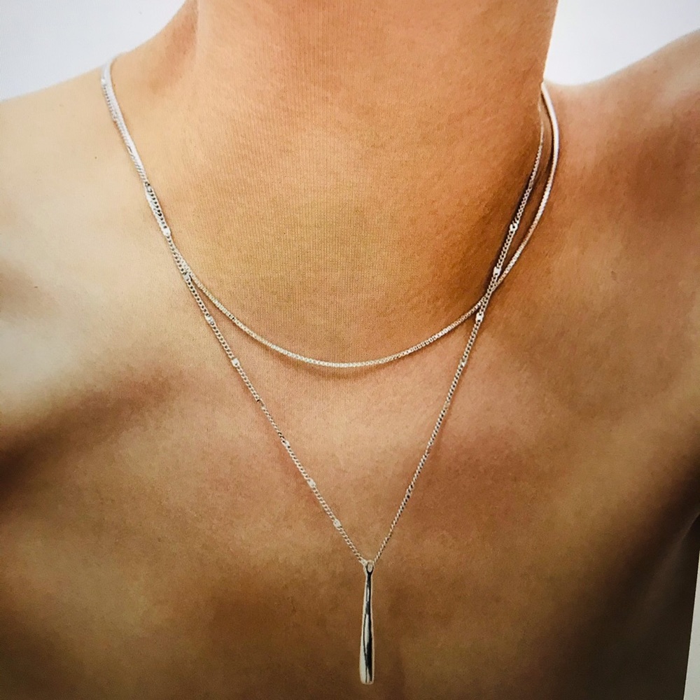 Leana Pendant